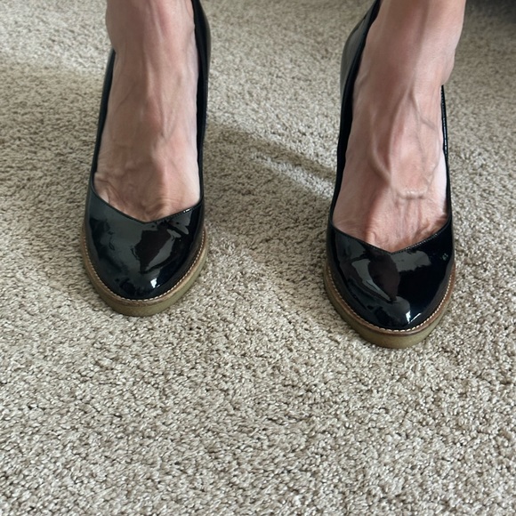 Authentic Gucci Vernice Patent Leather size 6.5 - Picture 4 of 8